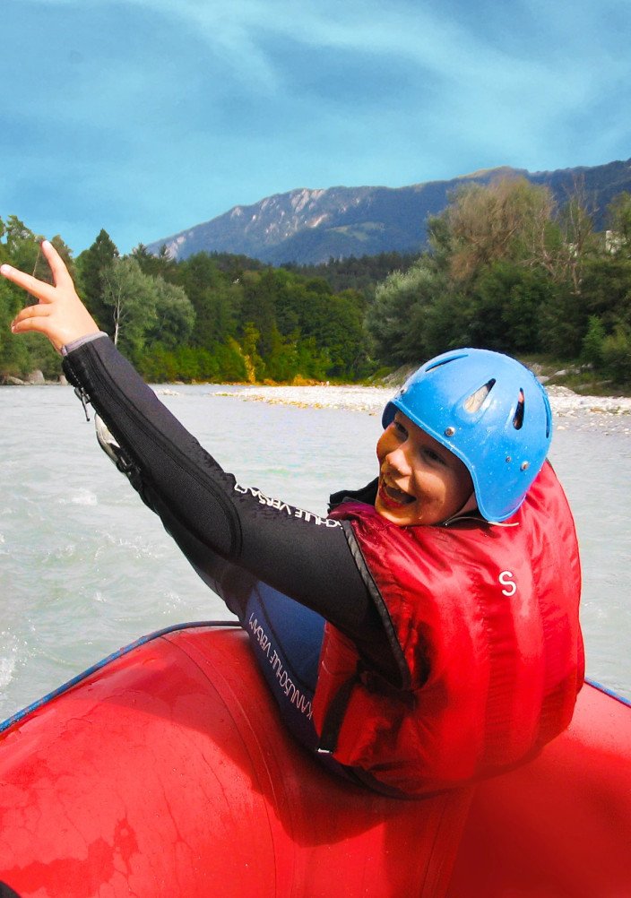 Spass für Kinder und Erwachsene garantiert auf der Rafting Tour durch die Rheinschlucht